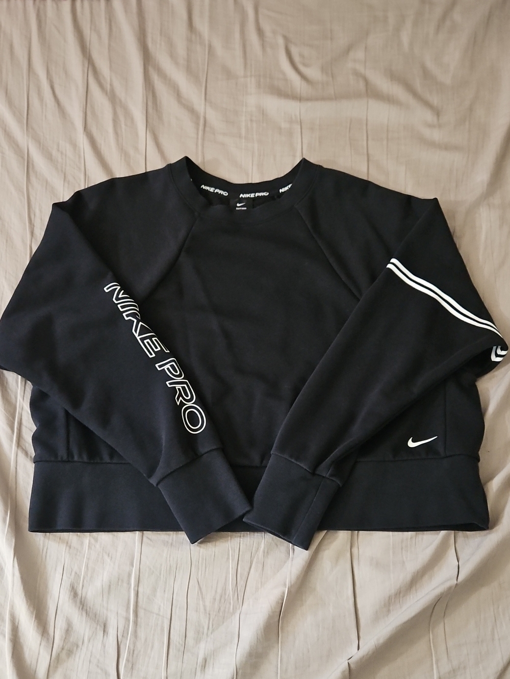 Nike Pro Crewneck Cropped Sweatshirt